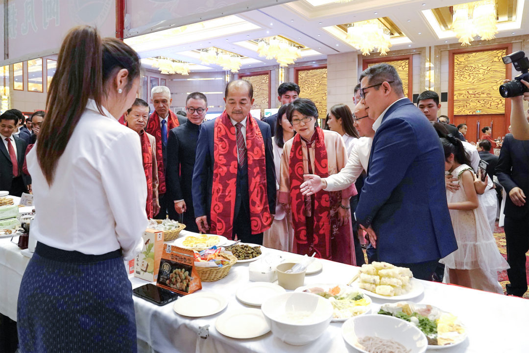 滇味飘香万象和琅勃拉国 云南美食展亮相两场新春招待会