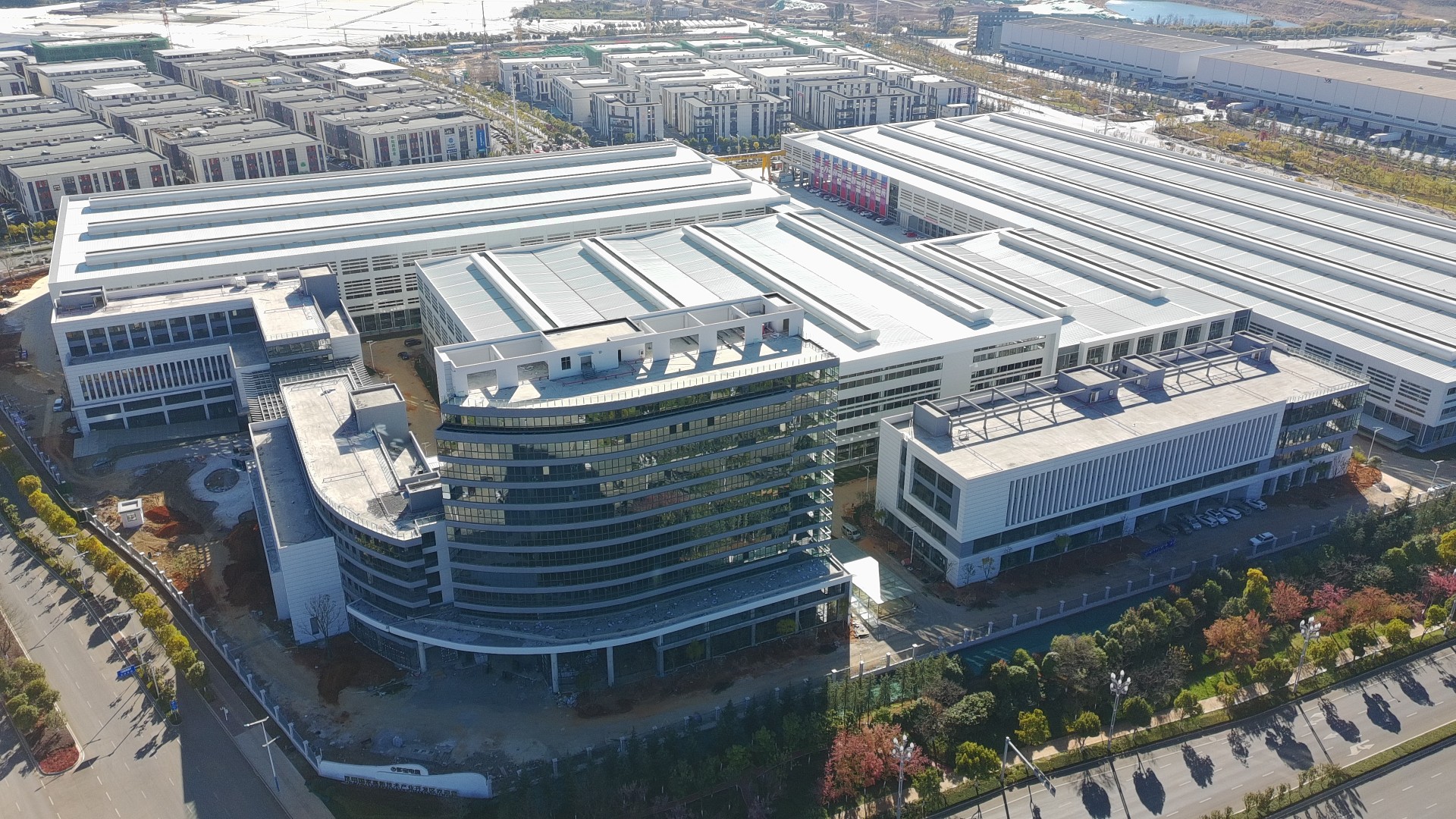 电力新资料设备产业集群科技园一期工程顺利通过主体结构分部验收