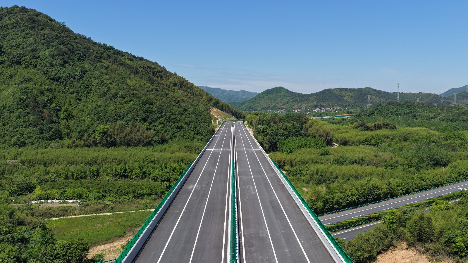 宁国S465一级公路跨高快桥项目通车运行