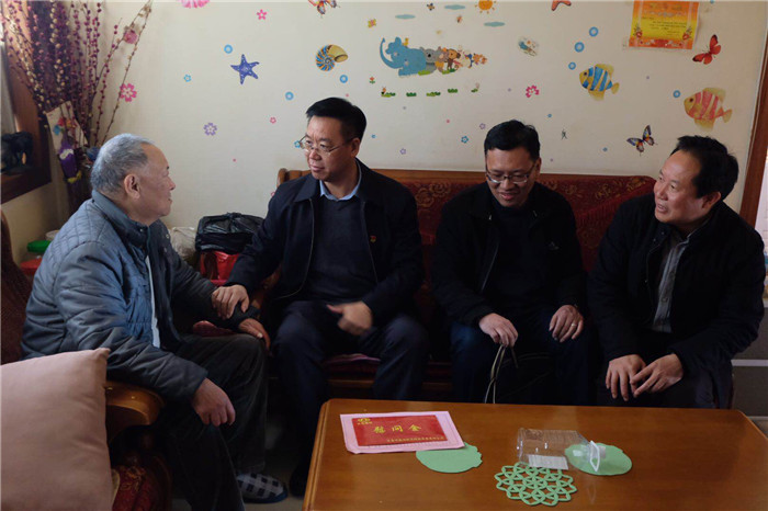 1656594136479 \