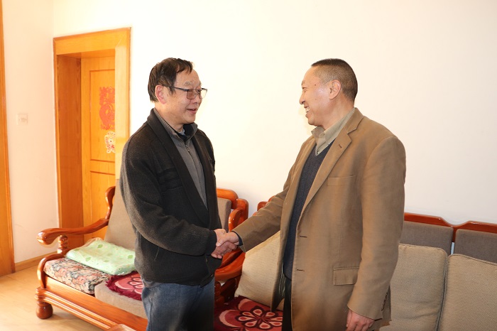 后永宁走访慰问集团老辅导和难题职工
