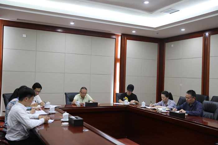 后永宁以通常党员身份参与地点支部党史进建教育专题组织生涯会